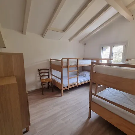 A Seignosse: A Pied, Terrasse, 3 Chambres, Quartier Calme - Fr-1-239-1036