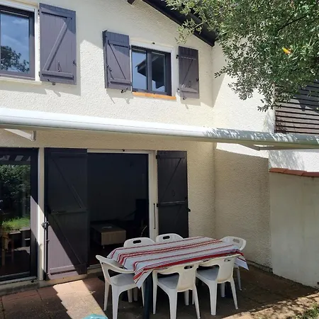 A Seignosse: A Pied, Terrasse, 3 Chambres, Quartier Calme - Fr-1-239-1036 度假居
