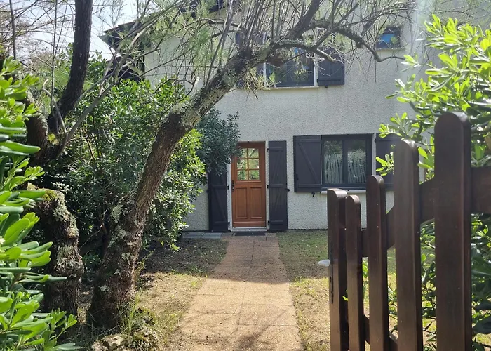 Casa vacanze à Seignosse: à Pied, Terrasse, 3 Chambres, Quartier Calme - Fr-1-239-1036 Seignosse